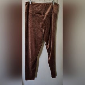AVIA Women's Brown Velvet Leggings XXL(20)